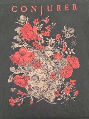 CONJURER Black Graphic Skull & Red Floral Tee L